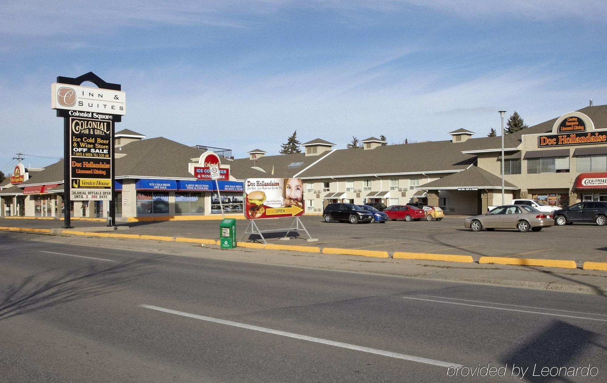 Colonial Square & 3* Saskatoon
